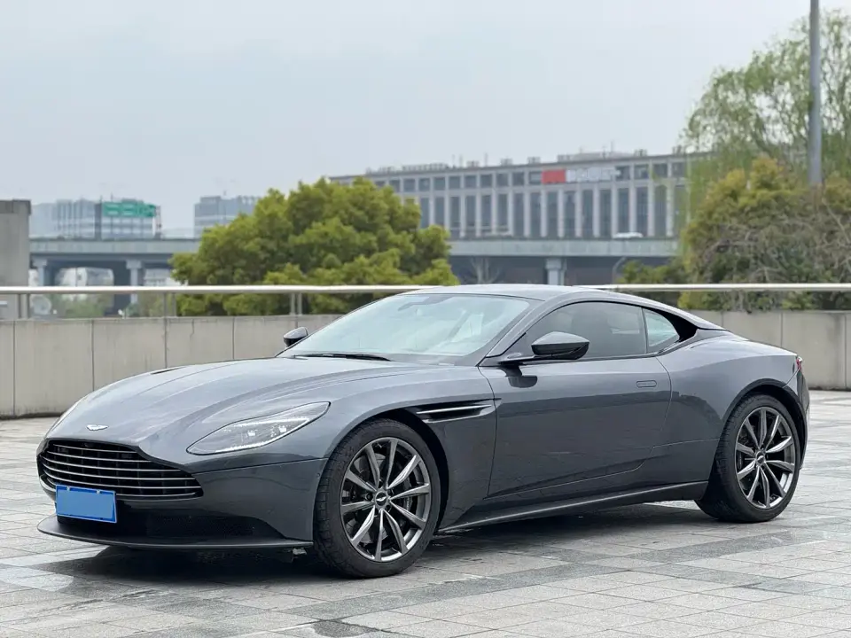 Aston Martin DB11 Model 4.0T V8 Coupe 2020