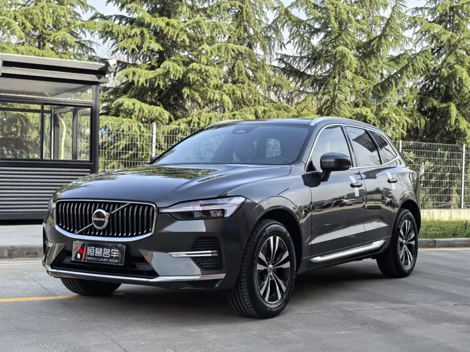 Volvo XC60 B5 AWD R-Design 2022