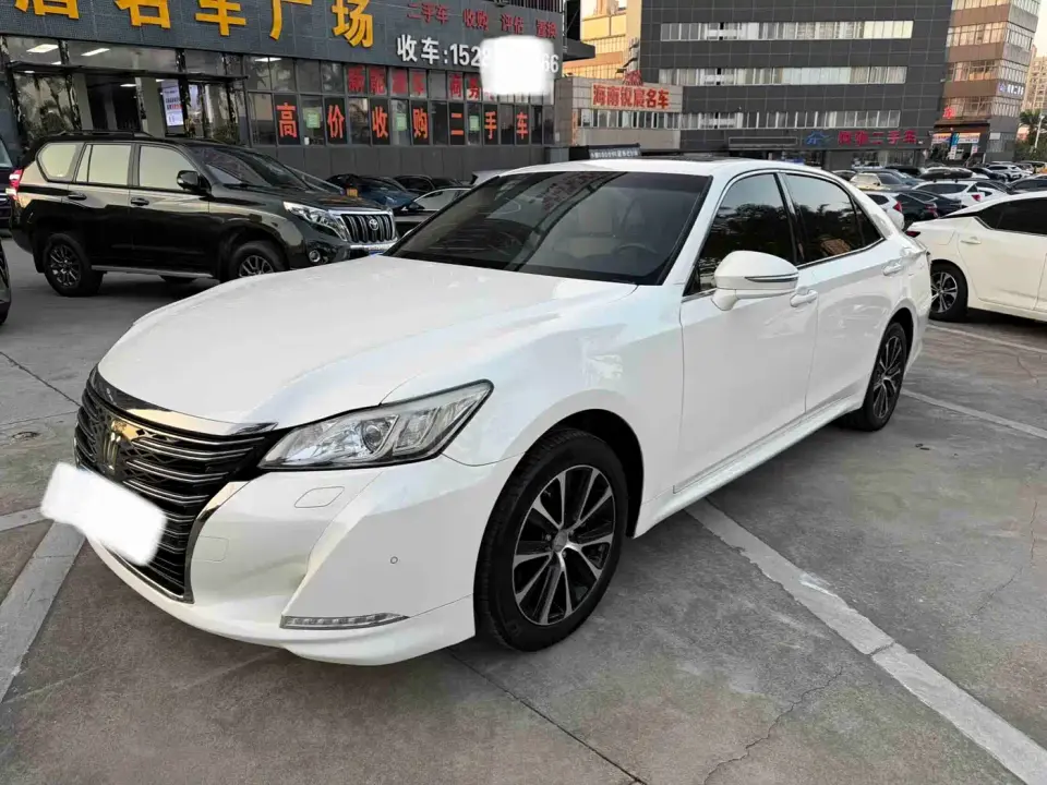 Toyota Crown 2.0T Fashion Edition 2019