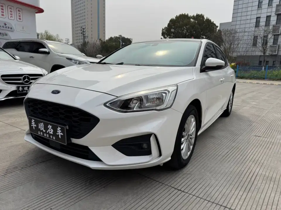 Ford Focus Sedan EcoBoost 180 Automatic Sharp Trend Type 2020