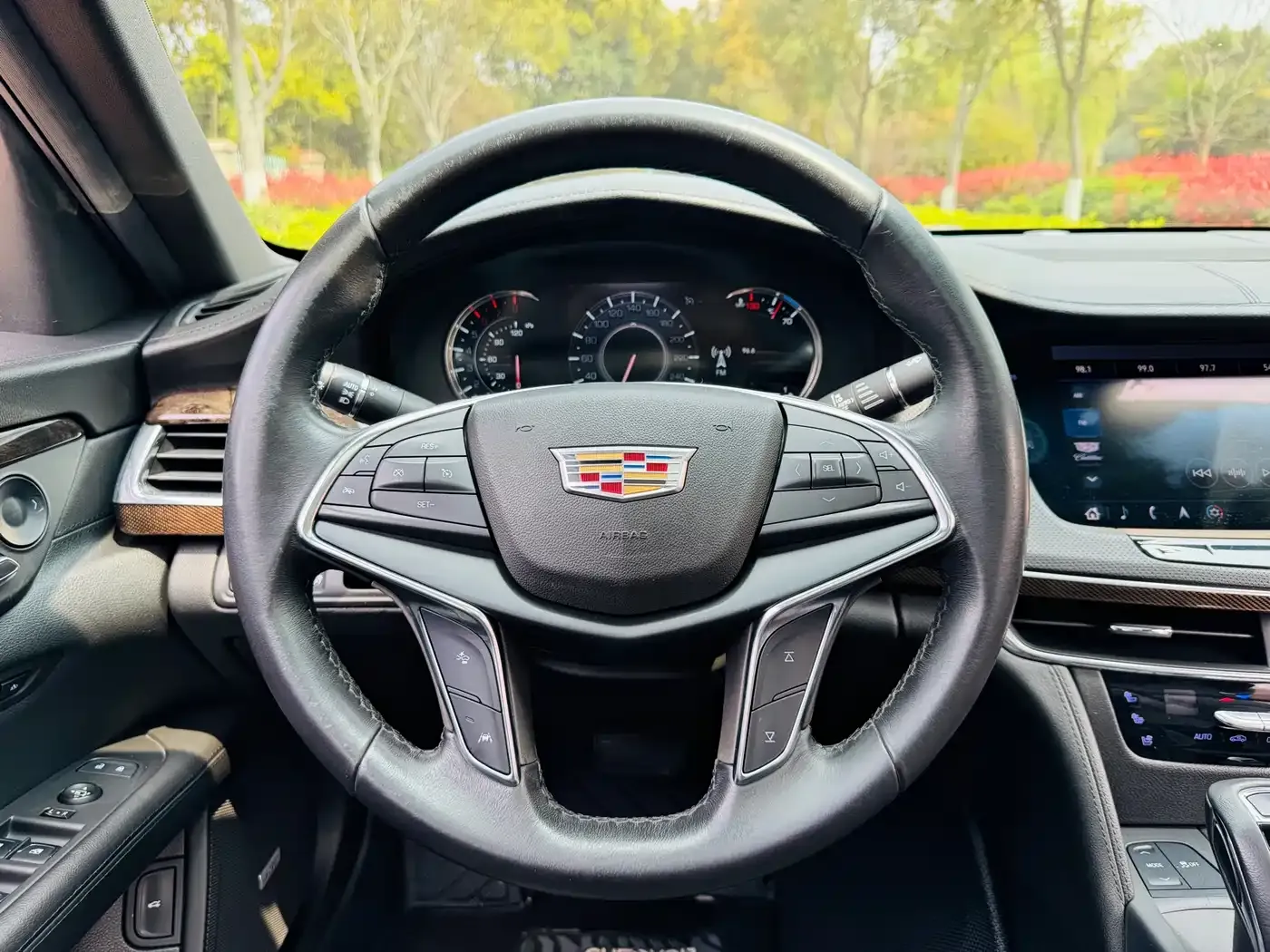 Cadillac CT6 28T Luxury Model 2019 — фото 9