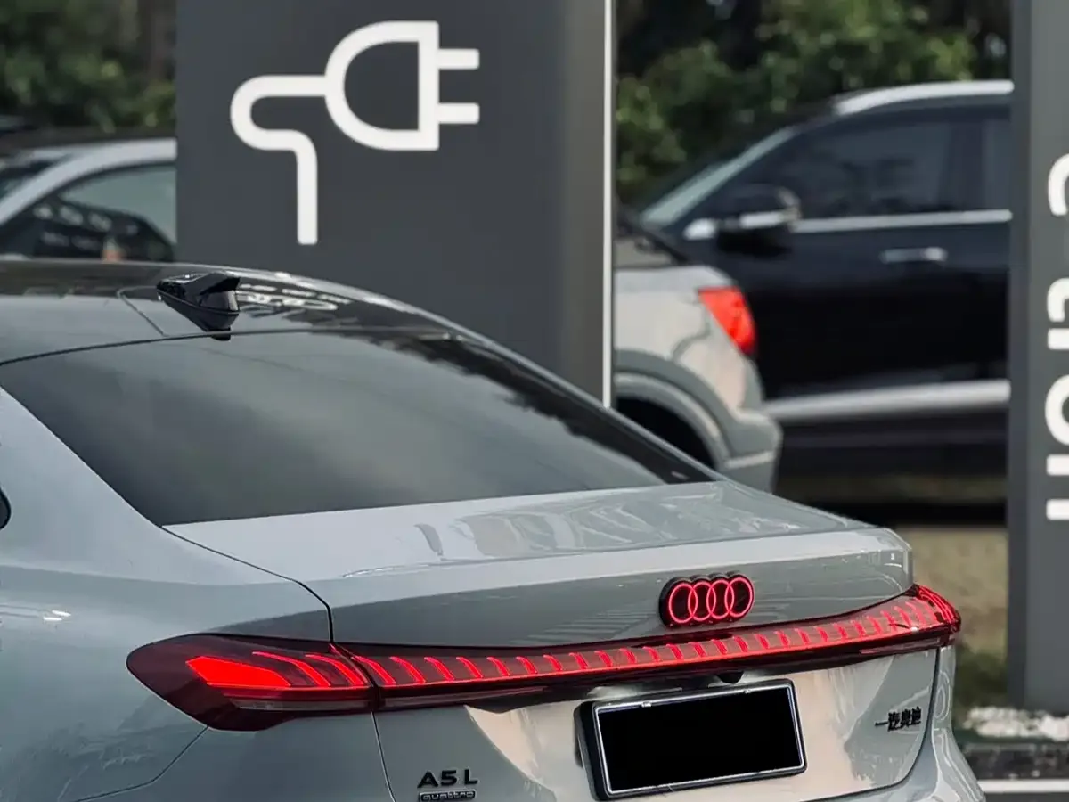 Audi A5L 2.0T Sport Edition quattro 2025 — фото 21