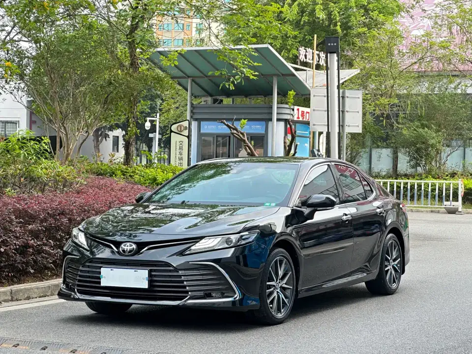 Toyota Camry 2.5G Luxury Edition 2022