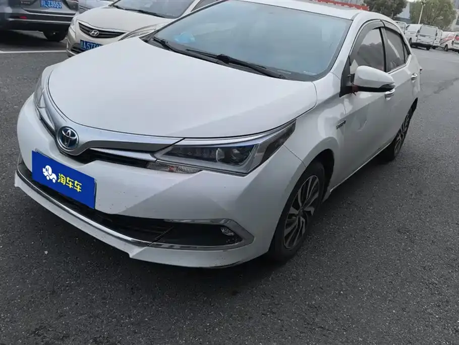 Toyota Corolla Facelift Hybrid 1.8L E-CVT Leading Edition 2019