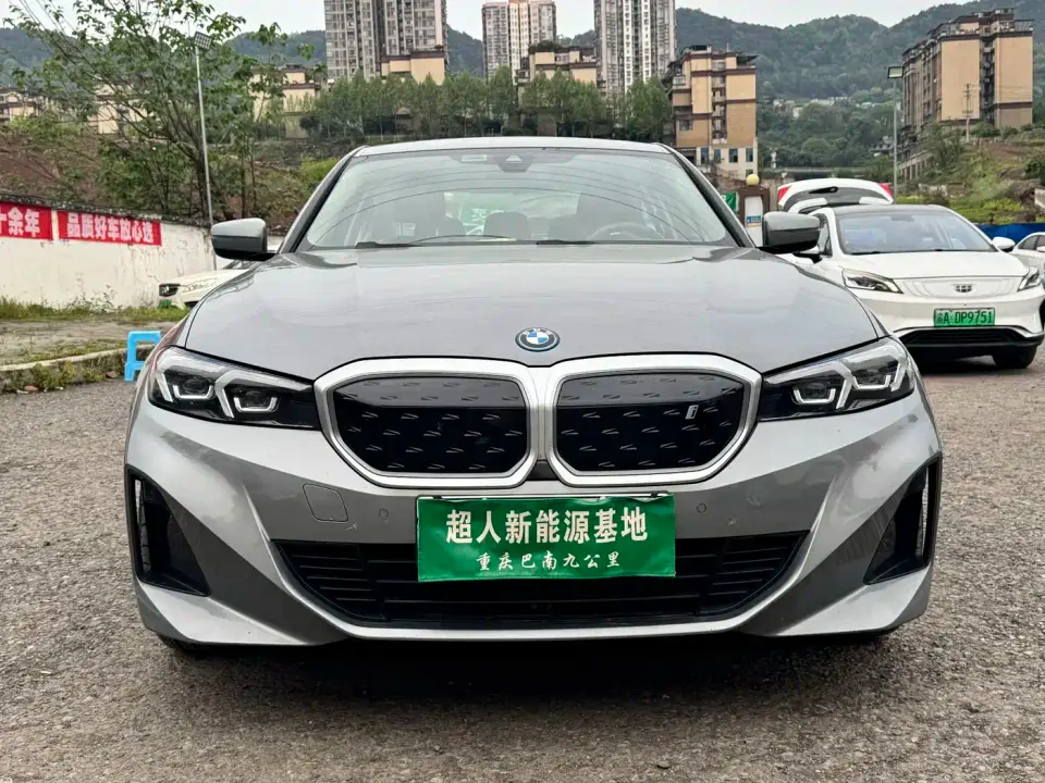 BMW i3 eDrive 35 L 2023