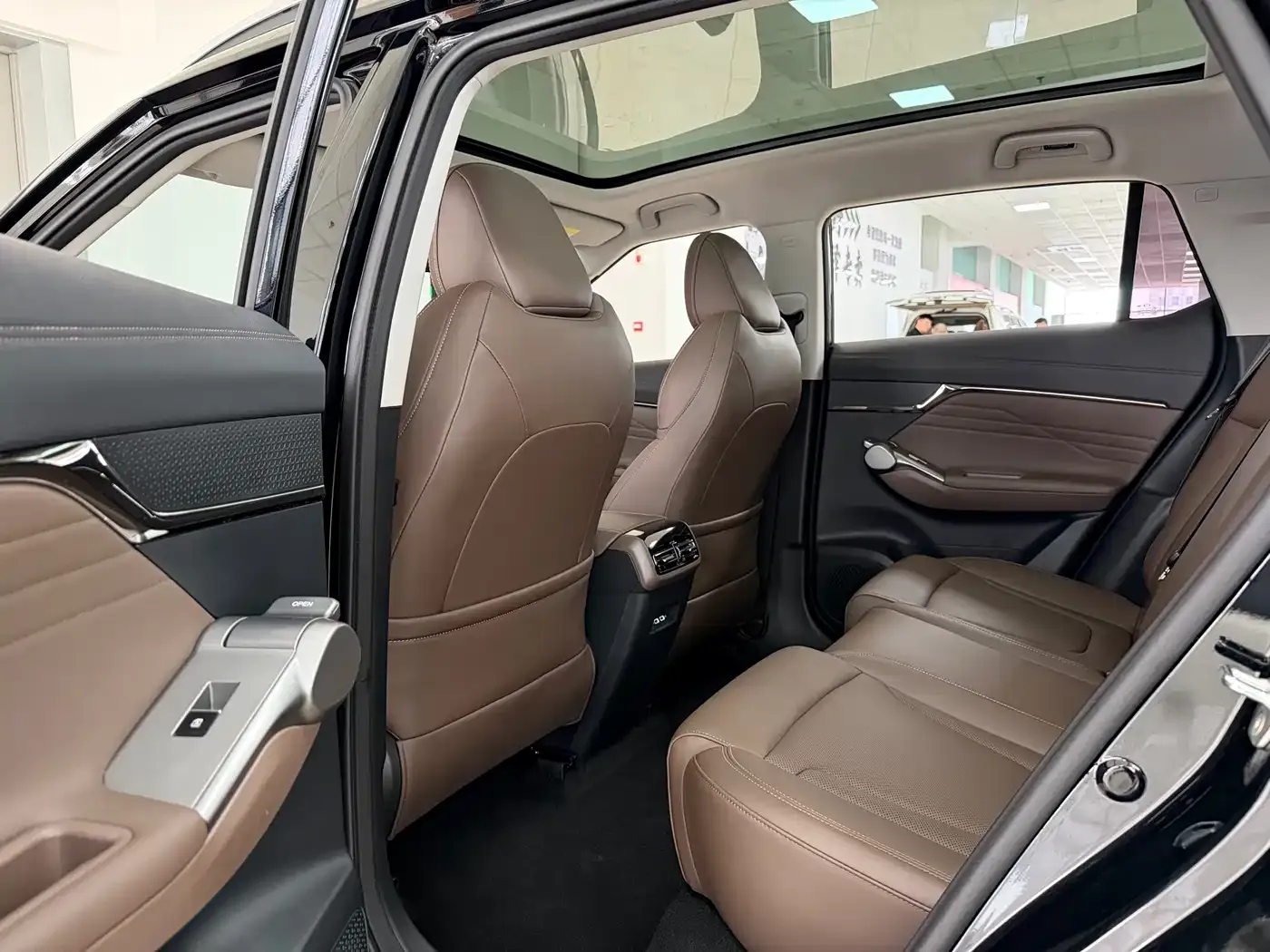 GAC Trumpchi GS4 MAX 1.5T Flagship Edition 2025 — фото 8