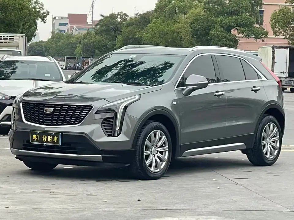 Cadillac XT4 28T FWD Leading Edition 2019