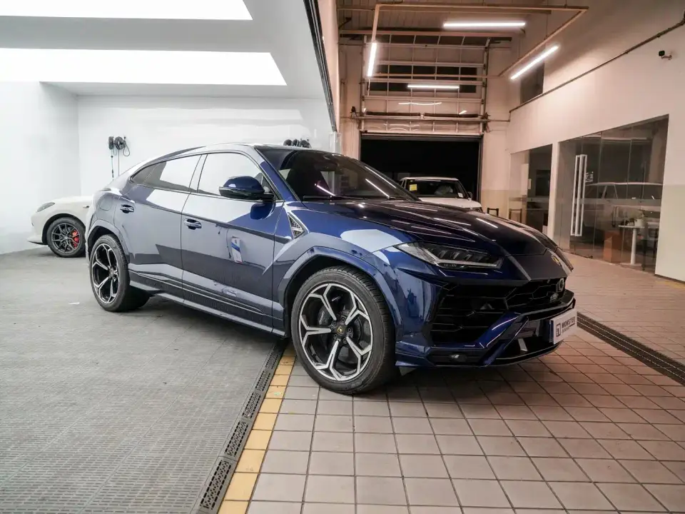 Lamborghini Urus 4.0T V8 2019