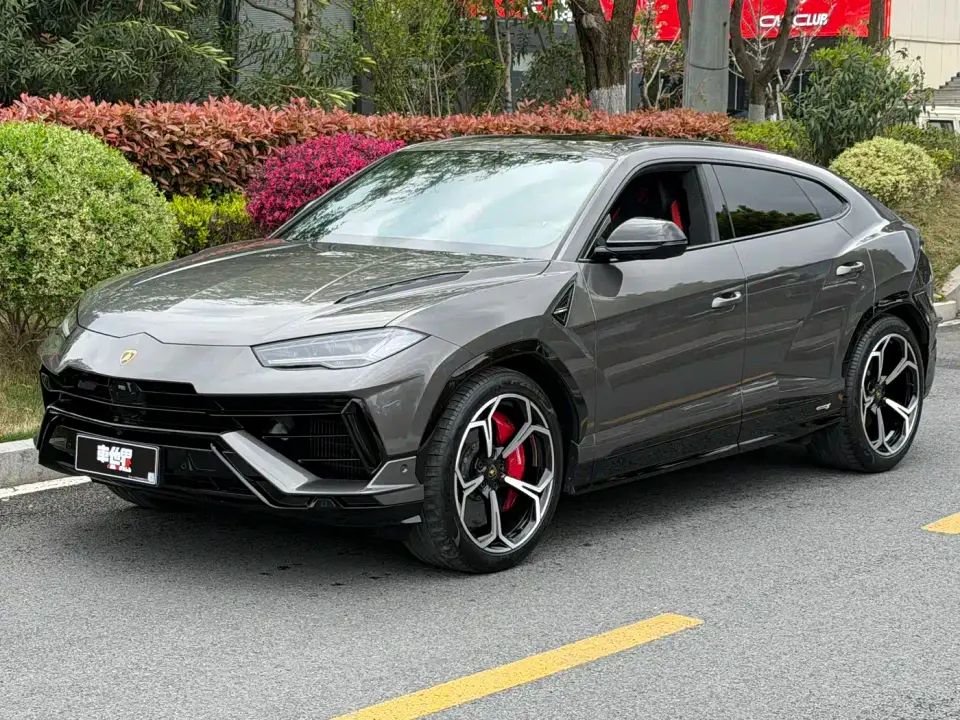 Lamborghini Urus 4.0T V8 S 2023