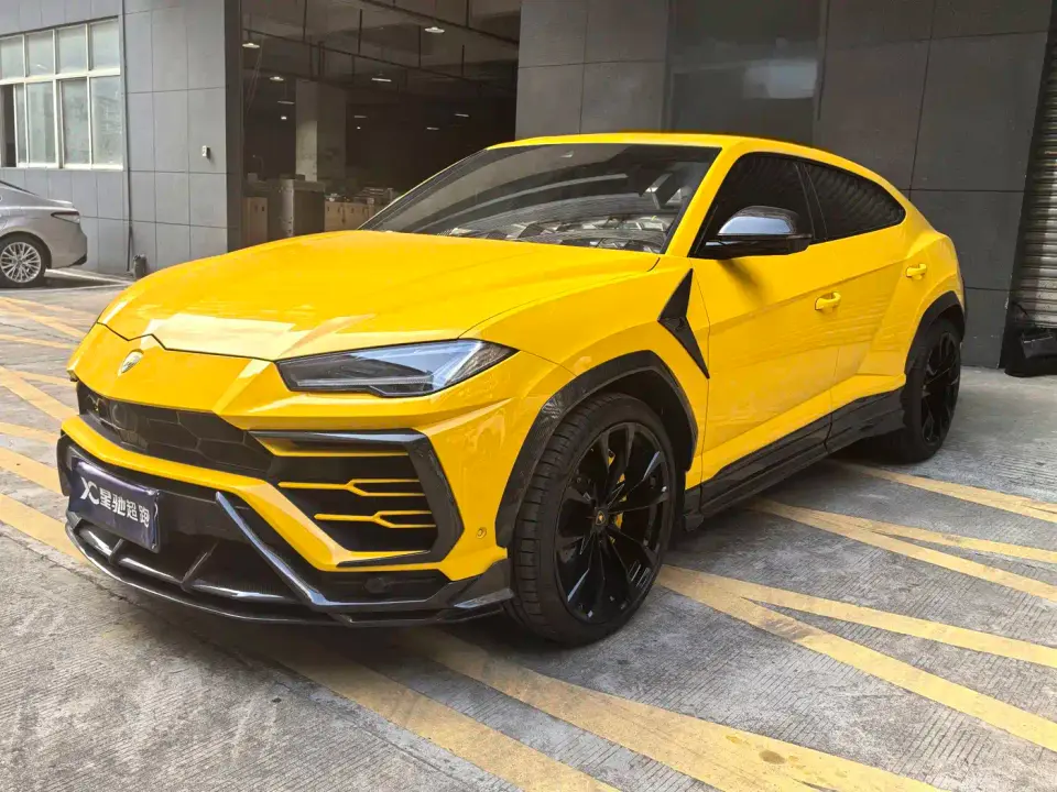 Lamborghini Urus 4.0T V8 2023