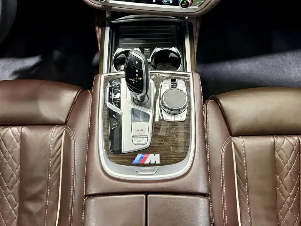 BMW 7 Series 730Li Luxury Package 2020 — фото 19