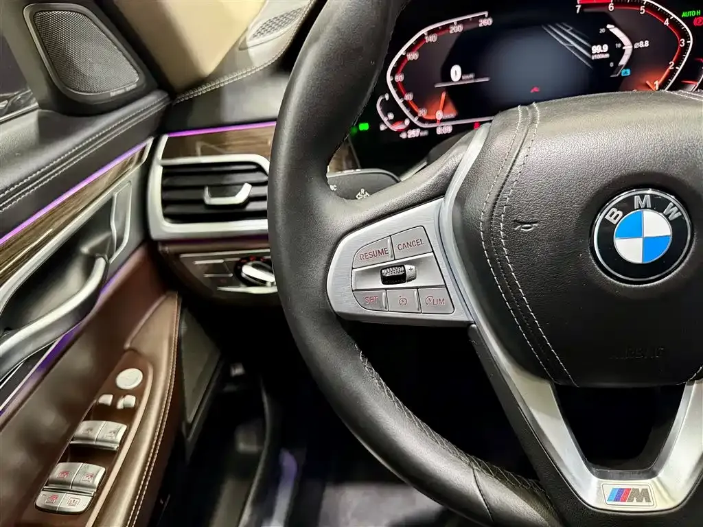BMW 7 Series 730Li Luxury Package 2020 — фото 14