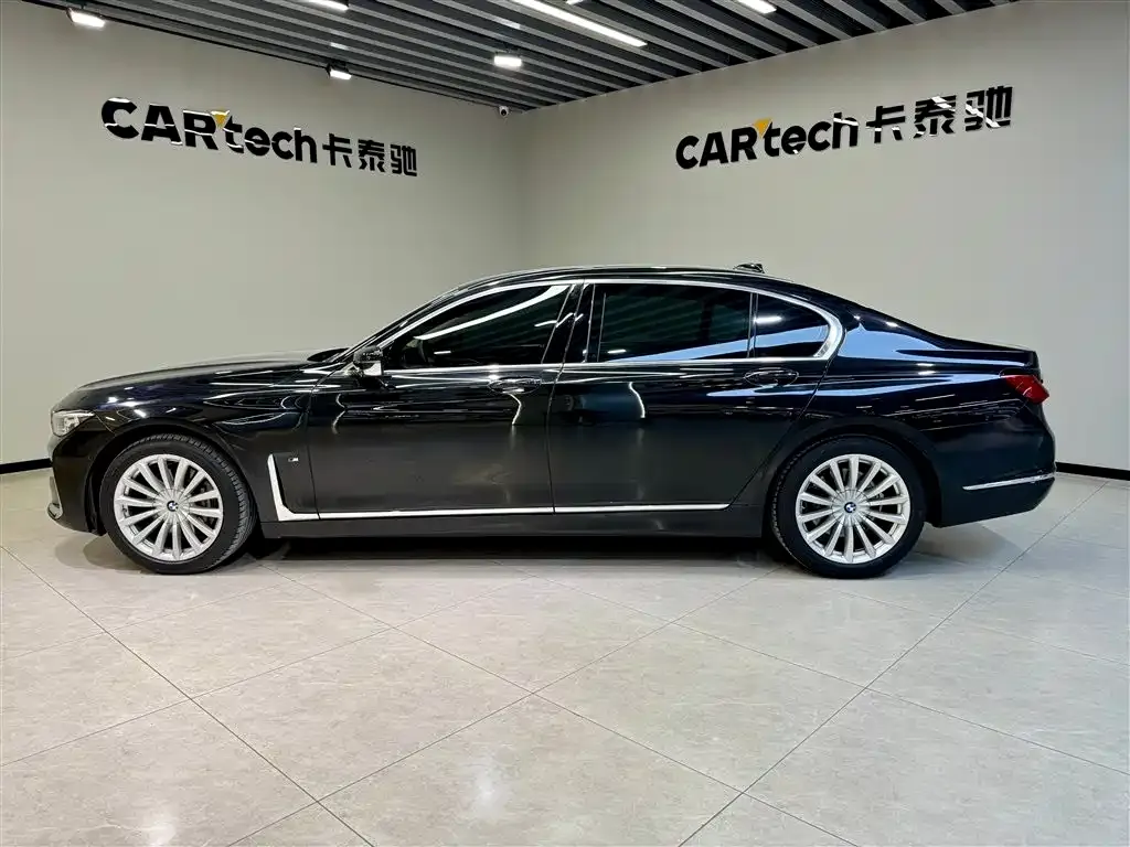 BMW 7 Series 730Li Luxury Package 2020 — фото 6