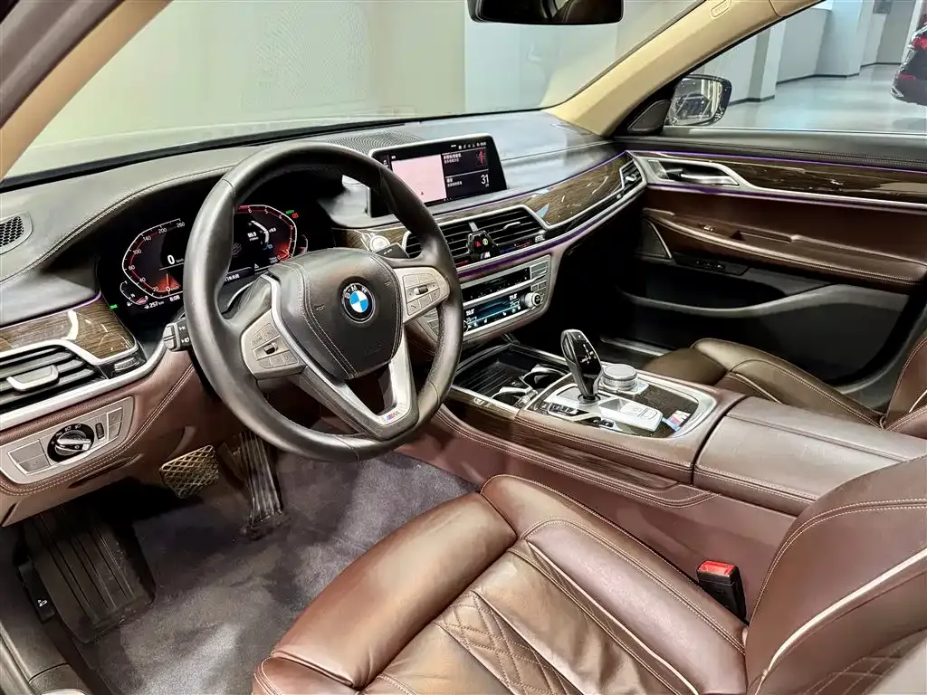 BMW 7 Series 730Li Luxury Package 2020 — фото 23
