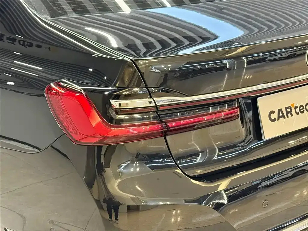BMW 7 Series 730Li Luxury Package 2020 — фото 8