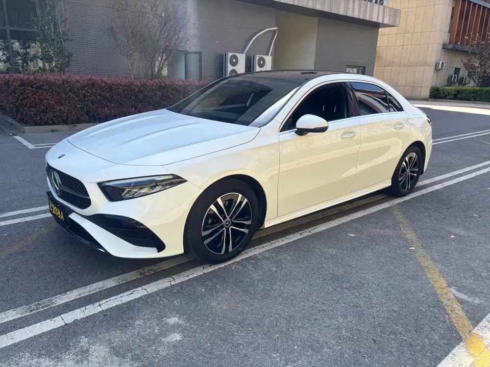 Mercedes-Benz A-Class A 200 L Dynamic 2023