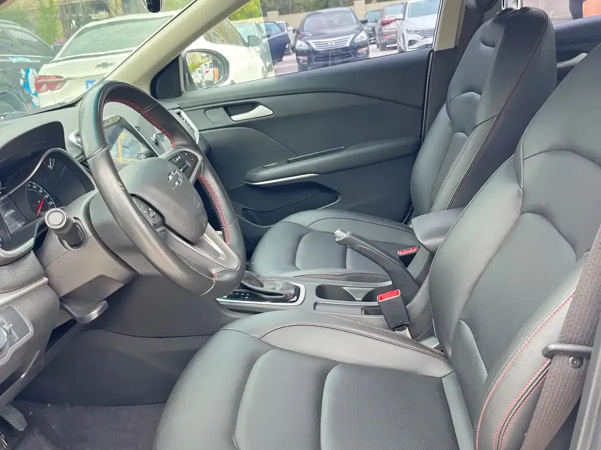 Chevrolet Monza Mild Hybrid Redline 320T Dual-Clutch Refreshing Edition 2021 — фото 15