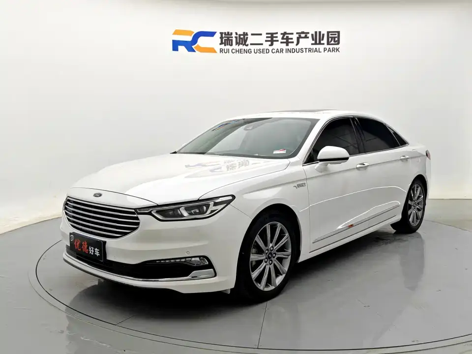 Ford Taurus EcoBoost 245 Premium Edition 2020