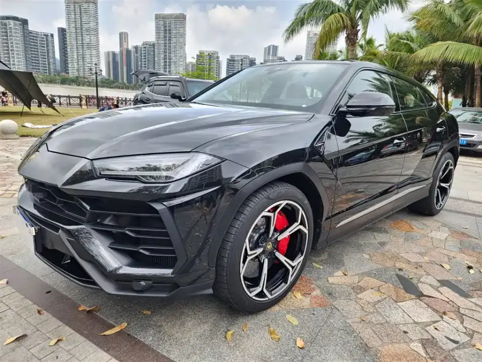 Lamborghini Urus 4.0T V8 2022