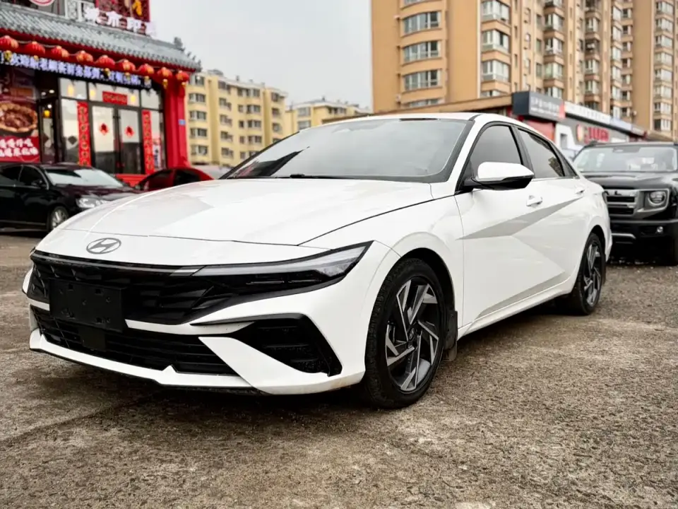 Hyundai Elantra Model 1.5L CVT LUX Premium Edition 2023