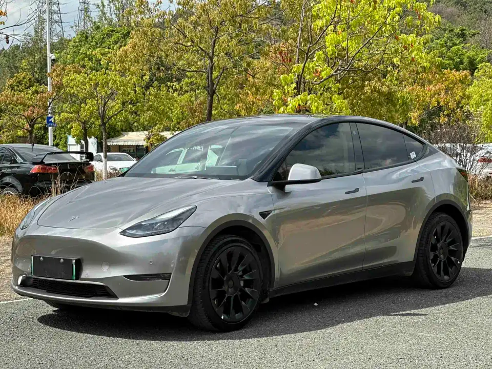 Tesla Model Y Facelift Long Range All-Wheel Drive Version 2023