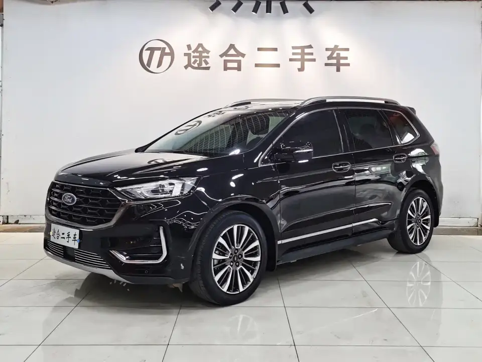 Ford Edge PLUS EcoBoost 245 FWD Luxury Sharp 7-seater 2021