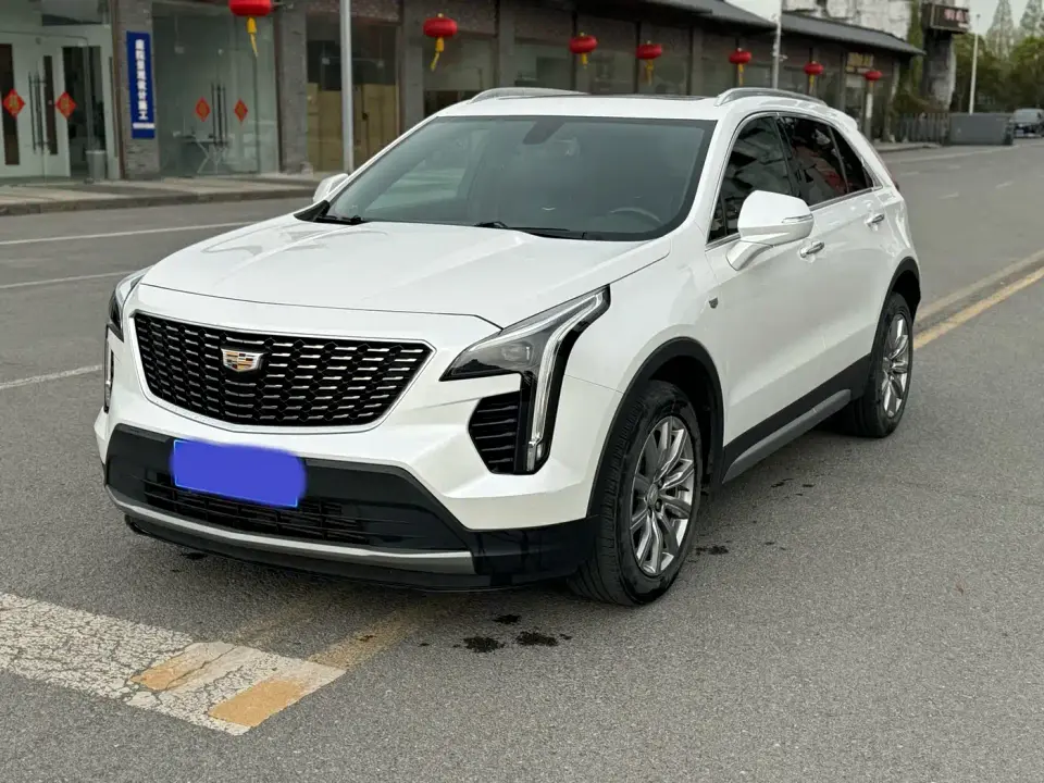 Cadillac XT4 28T FWD Leading Trim 2020