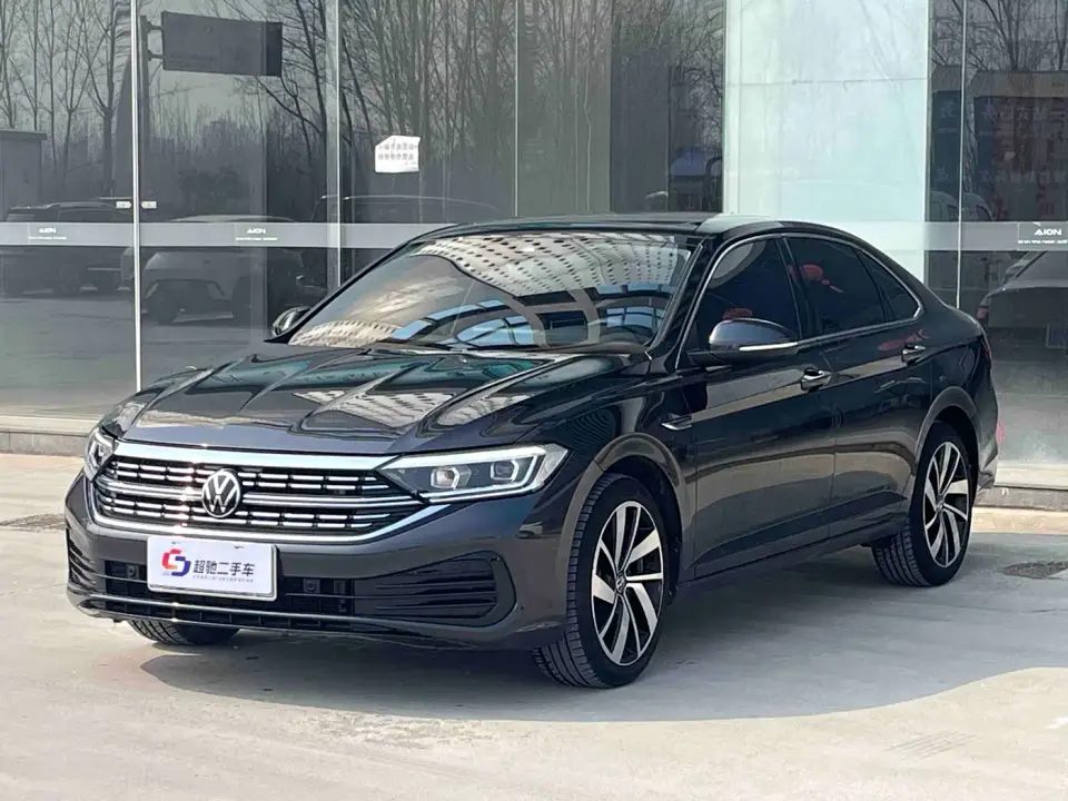 Volkswagen Sagitar 300TSI DSG Surpassing Edition 2024