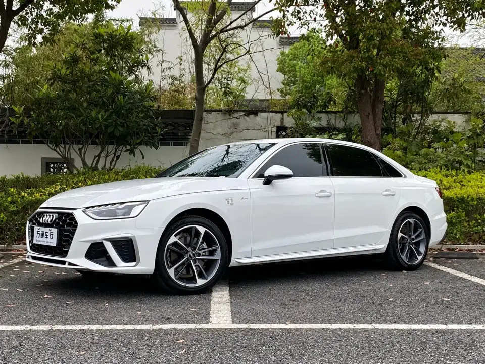 Audi A4L 40 TFSI Fashion Dynamic 2025