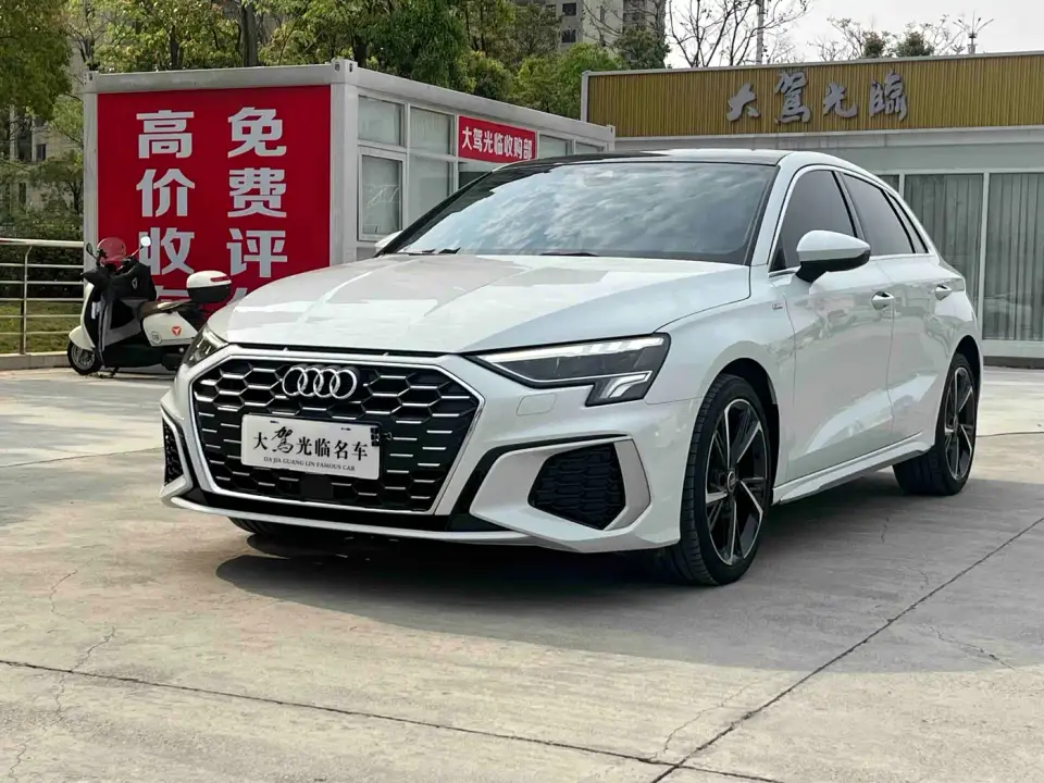 Audi A3 Facelift Sportback 35 TFSI Fashion Sport 2023