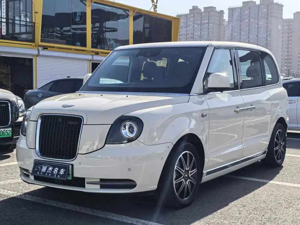 Lorinser LX 7-seater Version 2021