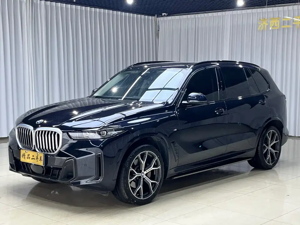 BMW X5 xDrive 30Li Premium M Sport Black Night Package 2024