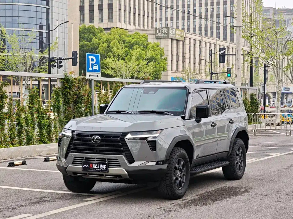 Lexus GX OVERTRAIL Summit Edition 2024