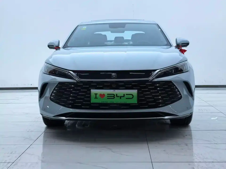 BYD Qin L DM-i 120KM Leading 2025