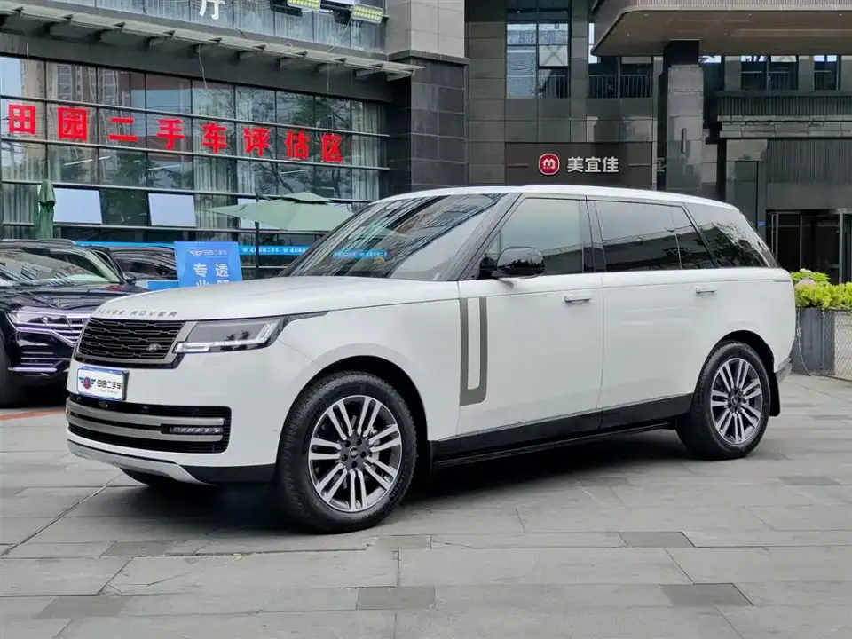 Land Rover Range Rover 3.0 L6 400PS Golden Age Long Wheelbase 2023