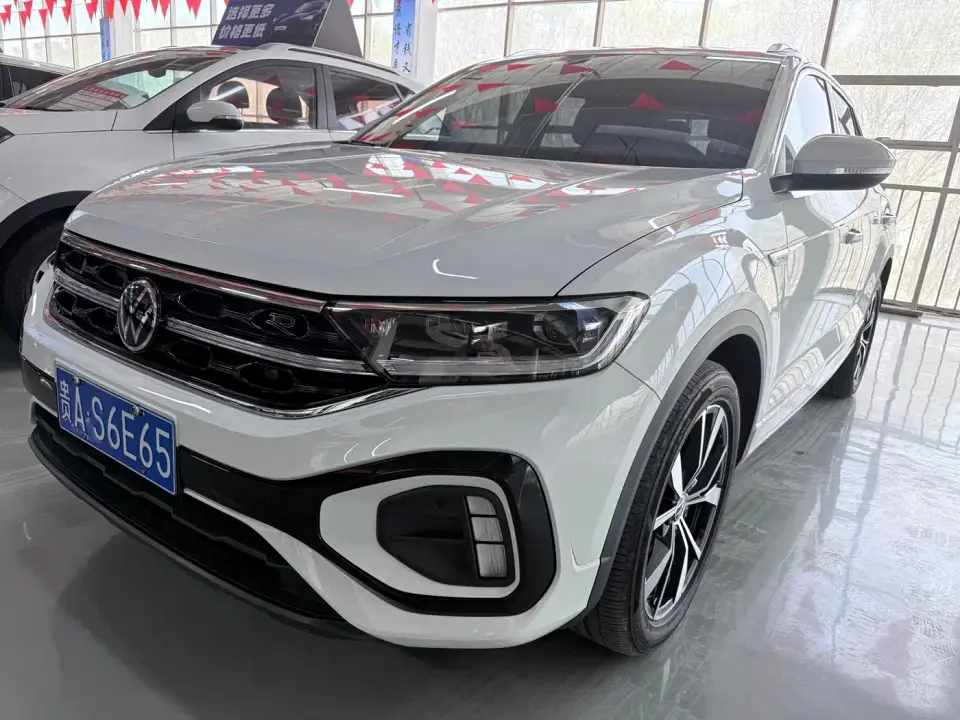 Volkswagen T-ROC 300TSI DSG 2WD Dawn Edition 2023