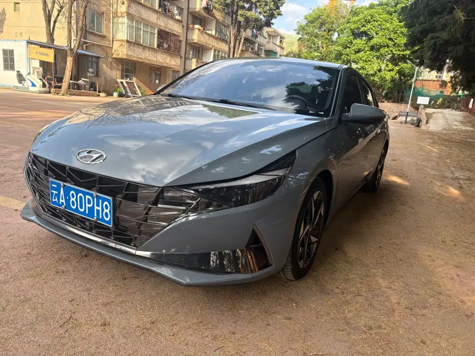 Hyundai Elantra 240TGDi DCT LUX Premium Edition 2022