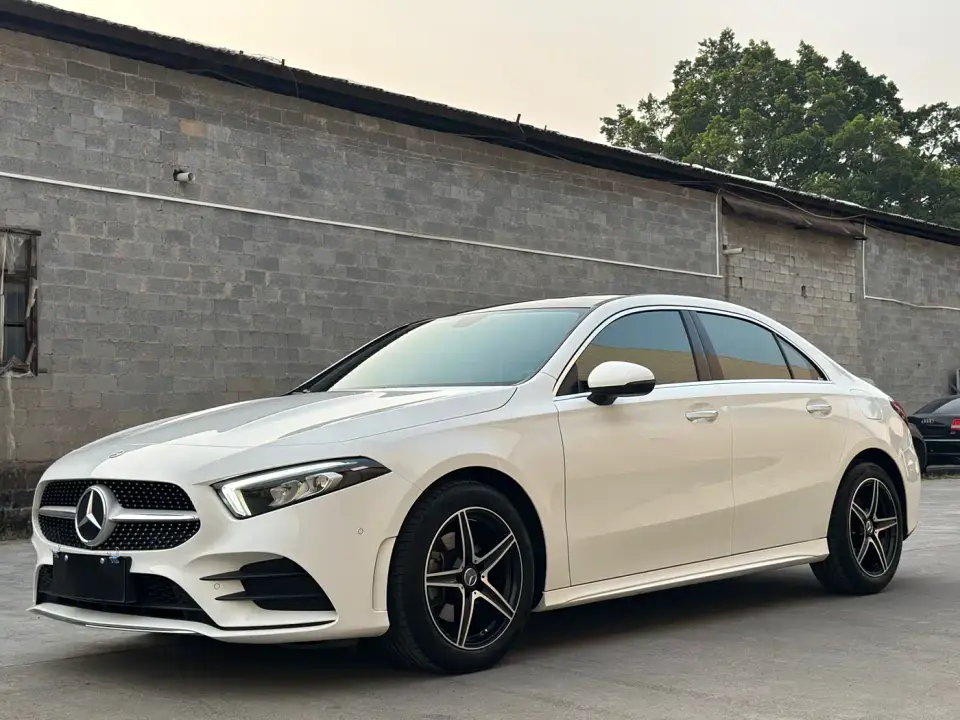 Mercedes-Benz A-Class A 200 L Sport Sedan Fashion Edition 2021