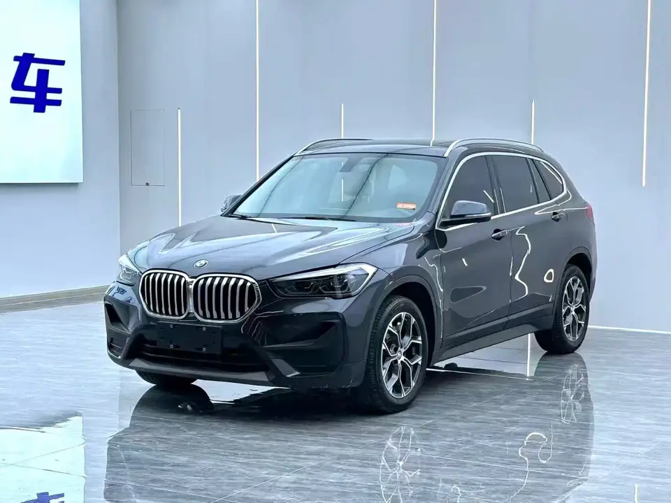 BMW X1 sDrive25Li Leading 2021