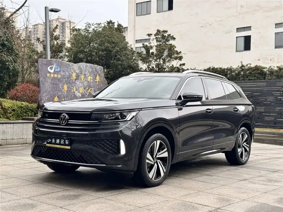 Volkswagen Talagon 380TSI 4WD R-Line Touring Edition 2024