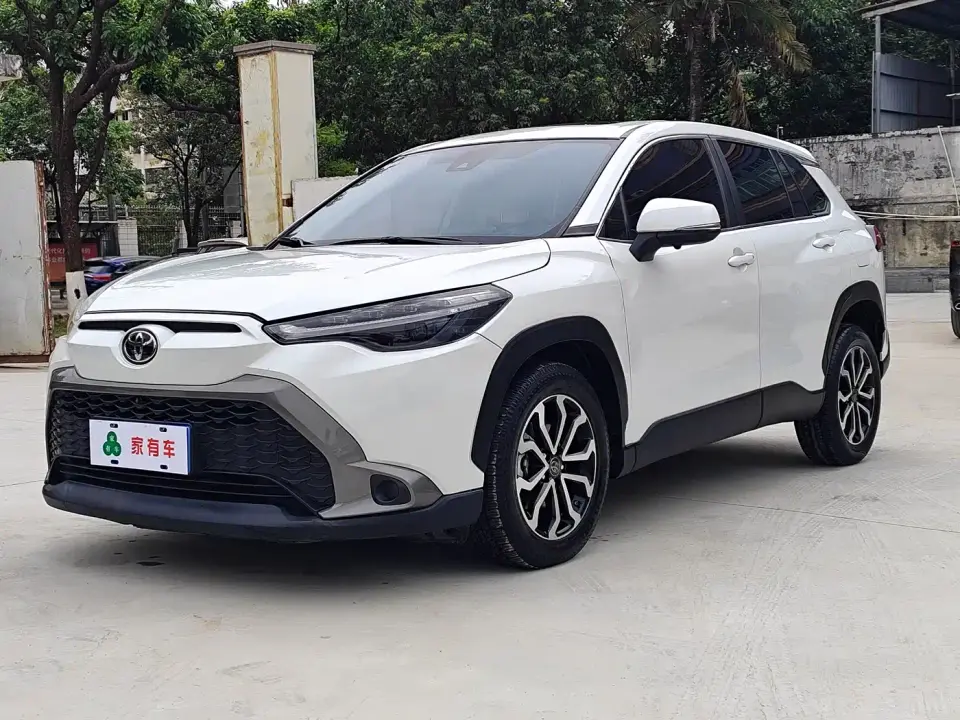 Toyota Frontlander 2.0L CVT Luxury Edition 2022