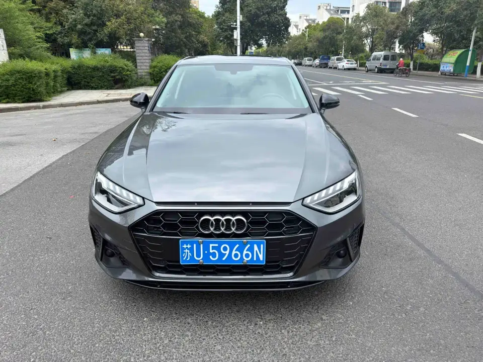Audi A4L 40 TFSI Luxury Sport 2023