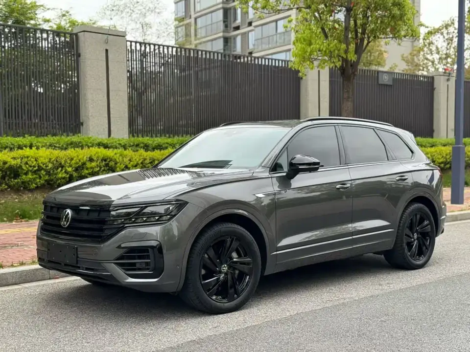 Volkswagen Touareg 3.0TSI R-Line Black Sports Package 2023