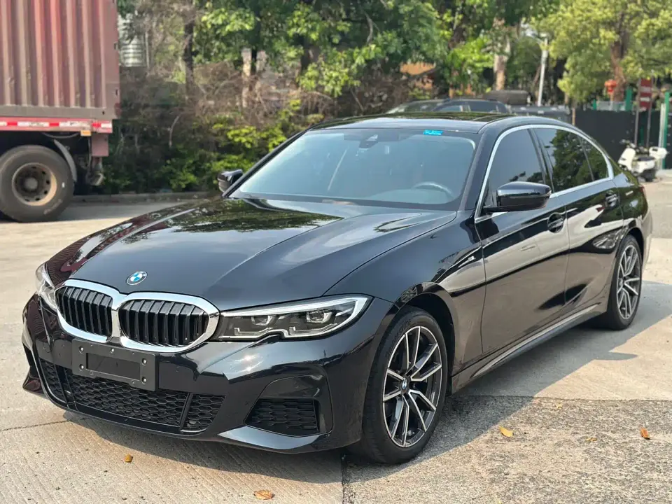 BMW 3 Series 325Li M Sport Package 2022