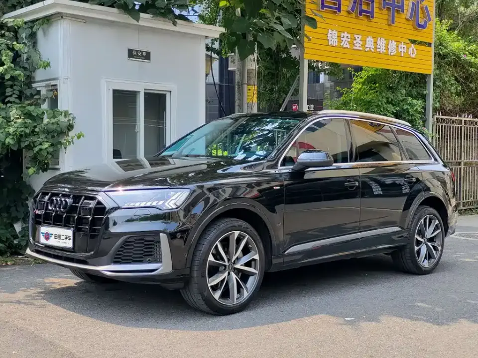 Audi Q7 55 TFSI quattro S line Sport 2024