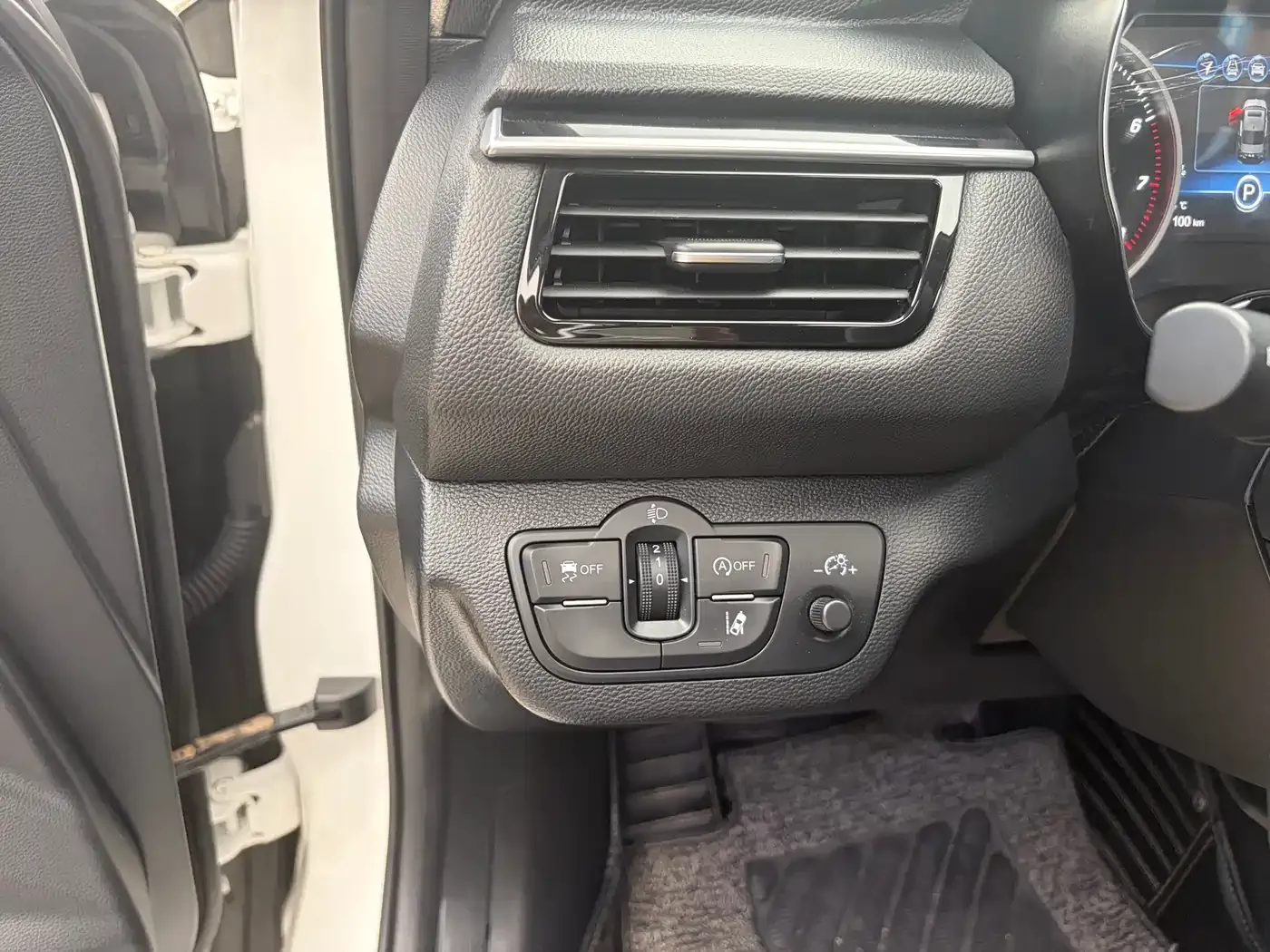 Hongqi H5 30TD Smart Connect Rhythm Edition 2019 — фото 22