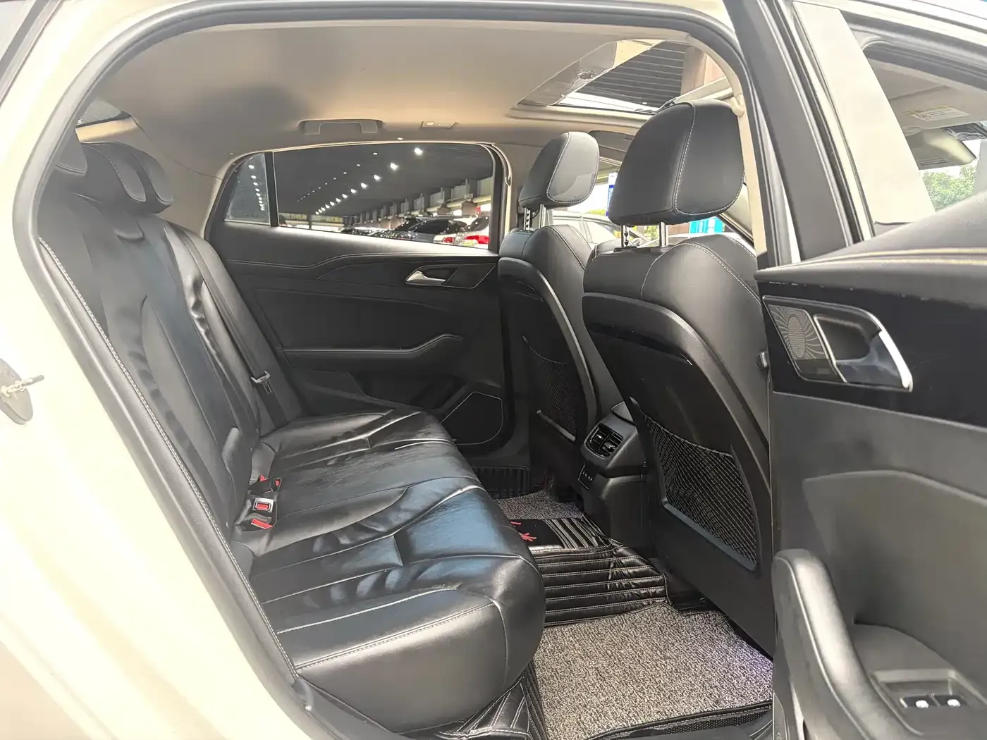 Hongqi H5 30TD Smart Connect Rhythm Edition 2019 — фото 15