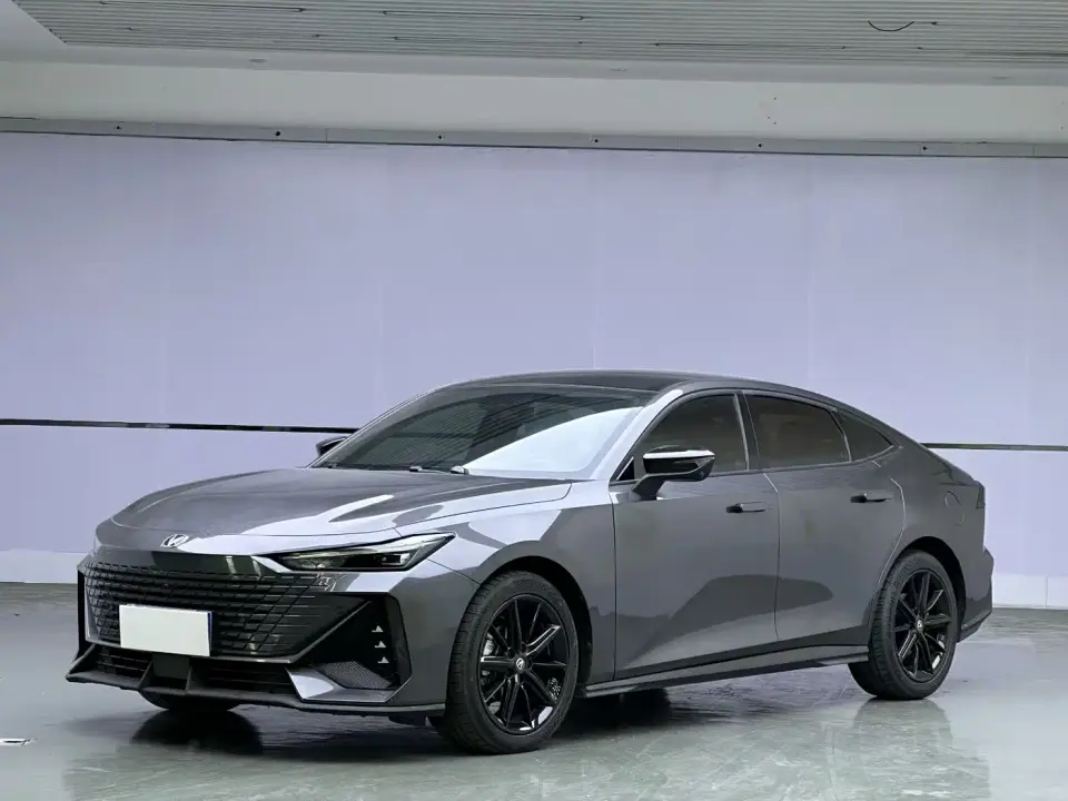 Changan UNI-V 1.5T Premium Model 2023