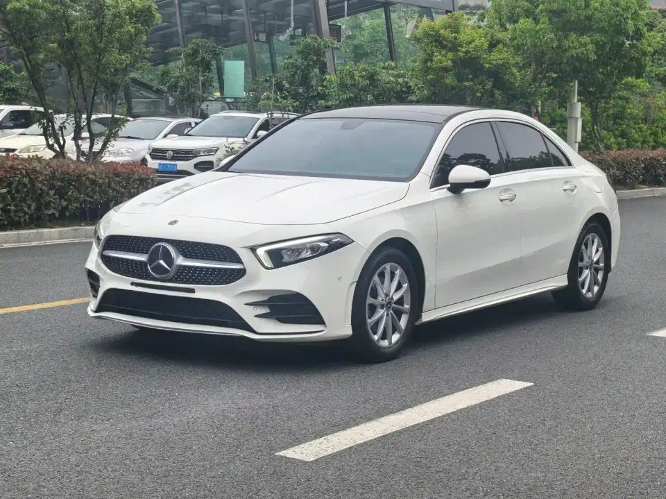 Mercedes-Benz A-Class A 200 L Dynamic 2023