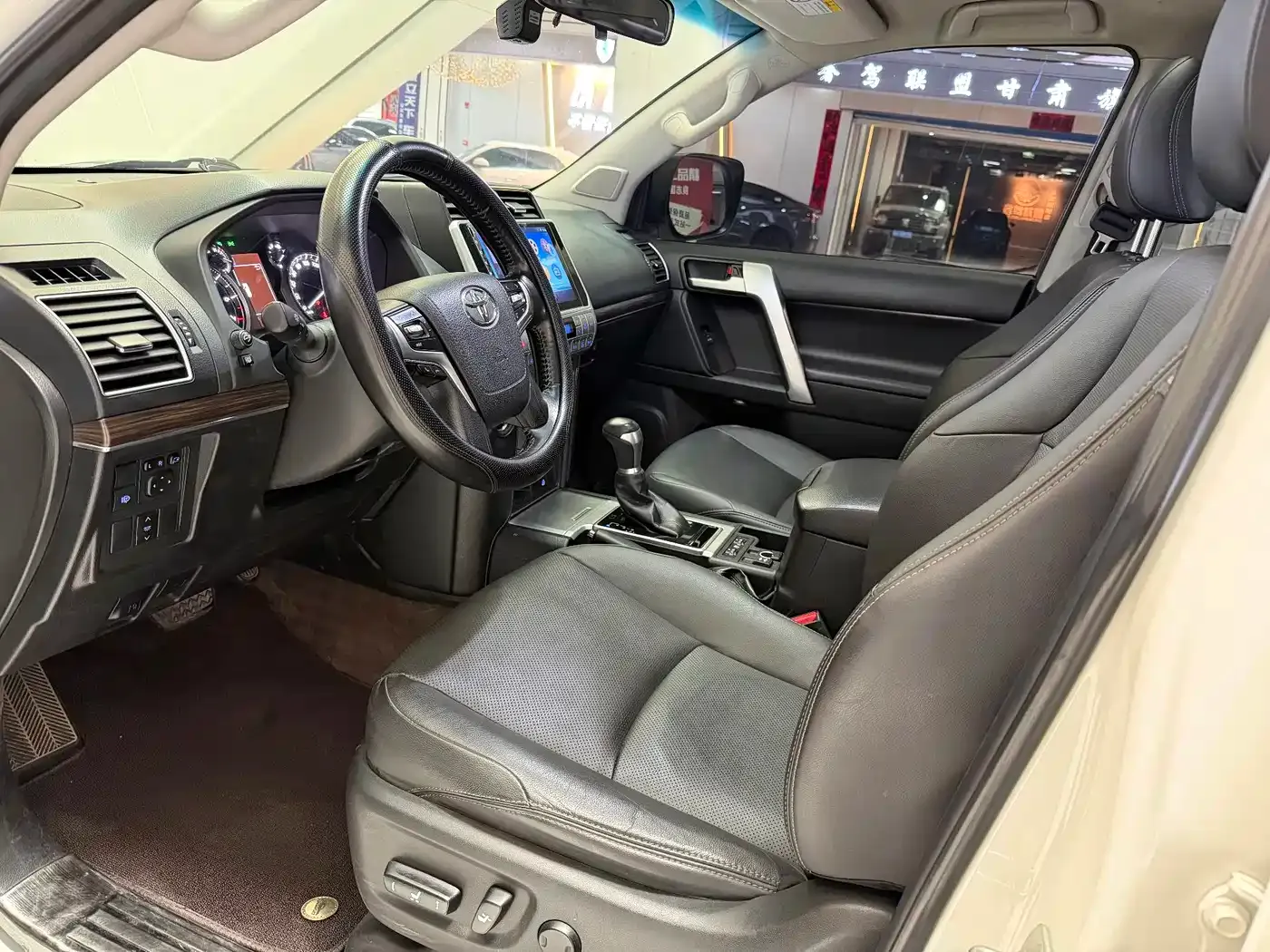 Toyota Prado 3.5L Automatic TX-L Zunxiang Edition with Rear-mounted Spare Tire 2019 — фото 5